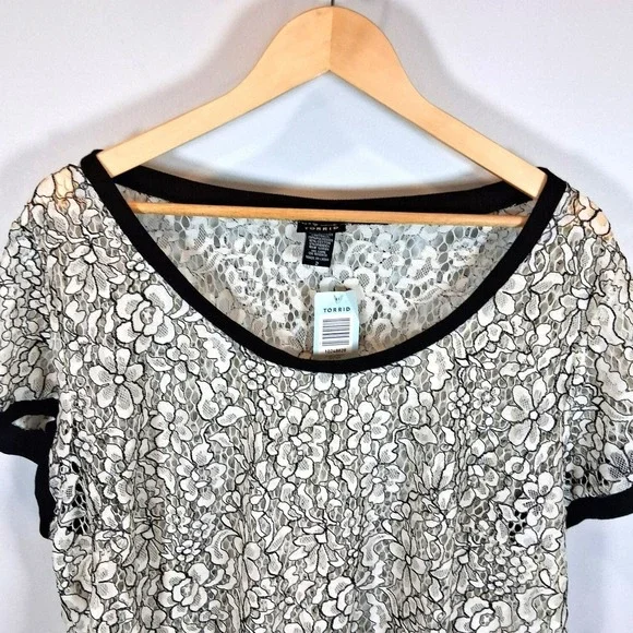 Torrid NWT White Floral Lace Sheer Top 2X Plus Size Romantic Coquette Bridal - Picture 3 of 14